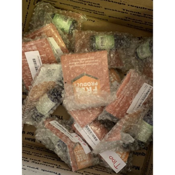 Maple Holistics 100% Tea Tree Oil for Skin QS19 - Picture 4 of 4